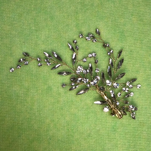 Spring Crystal Hair Piece main image 4